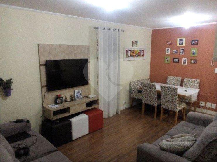 Apartamento 2 Dorm, 2 Banheiros, dependência de empregada e