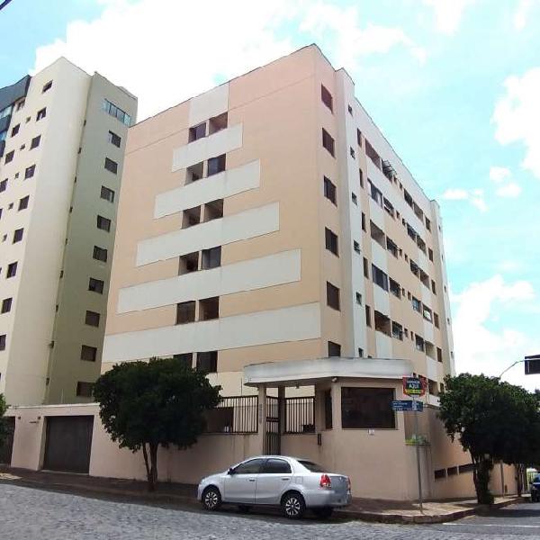 Apartamento para venda tem 96 metros quadrados com 3 quartos