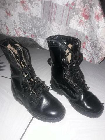 Bota coturno