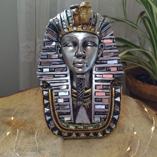 Busto faraó Tuthankhamon em resina