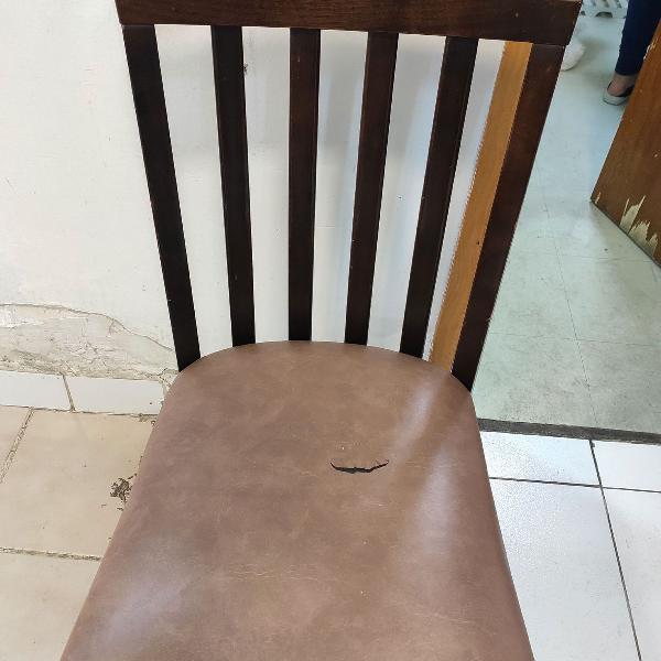 Cadeira com estofado