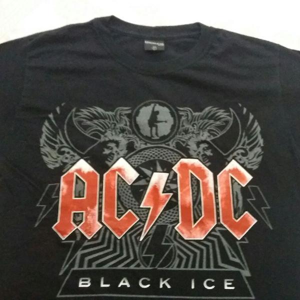 Camiseta ACDC - 100% algodão