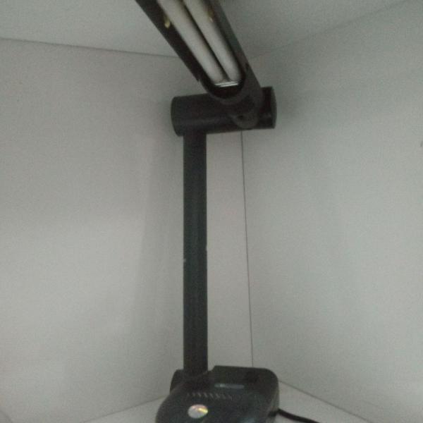 Luminária de escritório