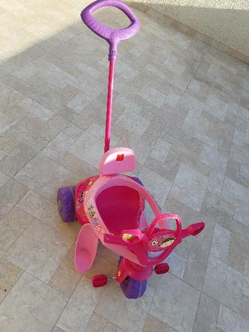 Motoca infantil rosa bandeirante