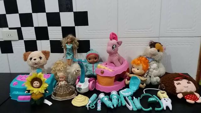 Oferta Kit com 28 brinquedos originais de meninaaa (tudo por