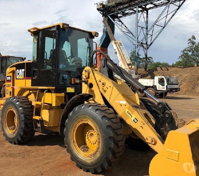 Pá carregadeira CATERPILLAR