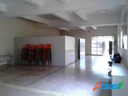 Prédio Comercial 09 salas e loja de 250m²