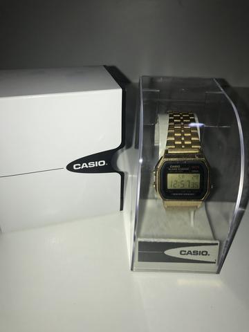 Relógio Casio Vintage Dourado