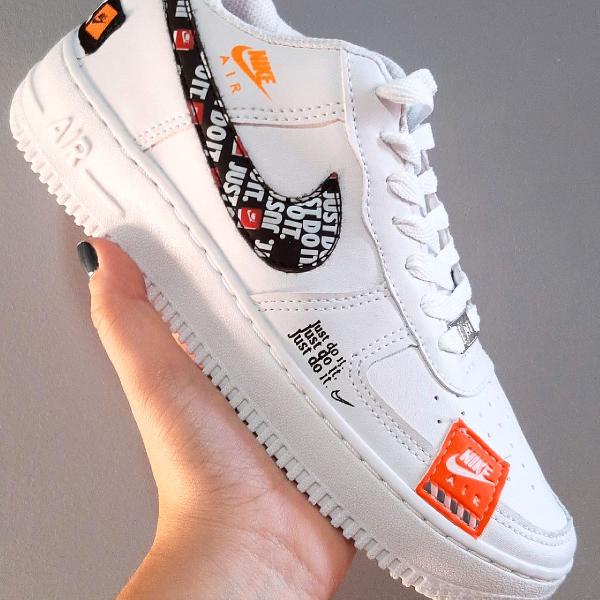 TÊNIS NIKE AIR FORCE JUST DO IT BRANCO ENVIO IMEDIATO