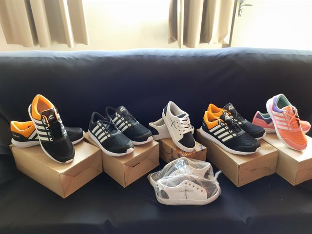 Vendo lote com 5 pares novos