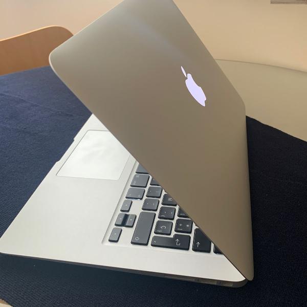 apple macbook air 13 (2015)