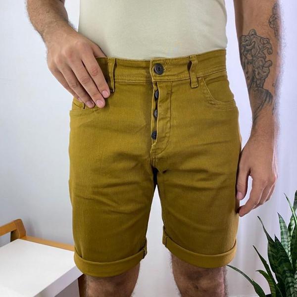 bermuda jeans slim fit com elastano caqui-verde request