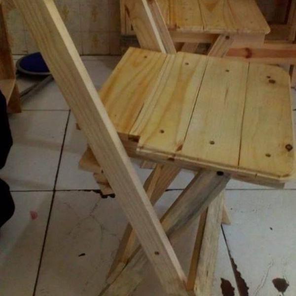 cadeiras dobraveis modelo bar - em madeira