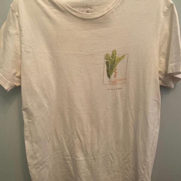 camiseta richards