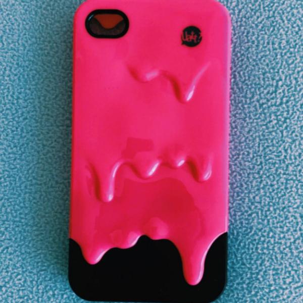 capinha uatt sorvete derretido rosa/pink e preto para iphone