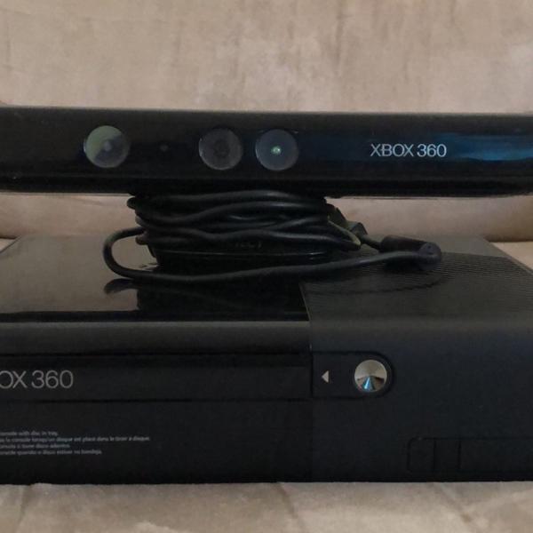 console e kinect xbox 360 (desbloqueado)