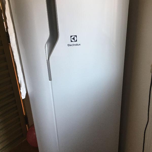 geladeira electrolux 240 litros
