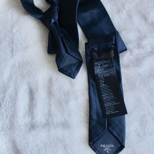 gravata prada 100 % seda pura feita na itália.
