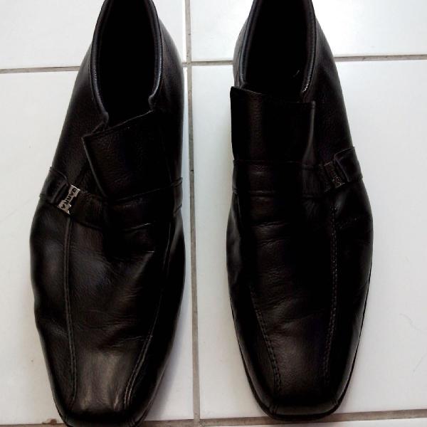 sapato masculino preto da marca garra