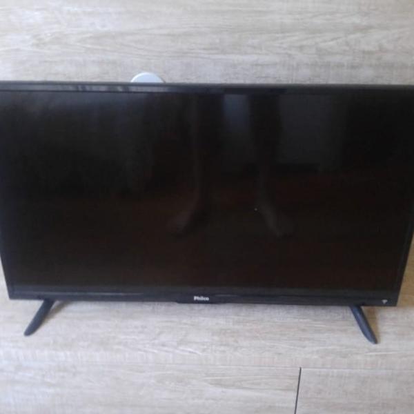 tv/ rack/ cama casal/ geladeira/ fruteira