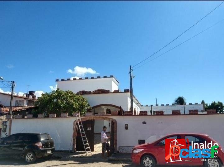 EXCELENTE CASA NO CENTRO DE CABEDELO