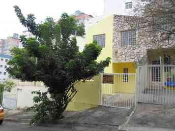 Casa com 3 quartos para alugar no bairro Castelo, 60m²