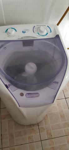 Máquina de Lavar Roupas Eletrolux