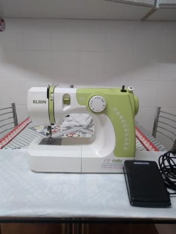 Máquina de costura ELGIN