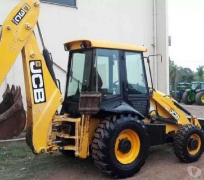 Retroescavadeira JCB Cabinada