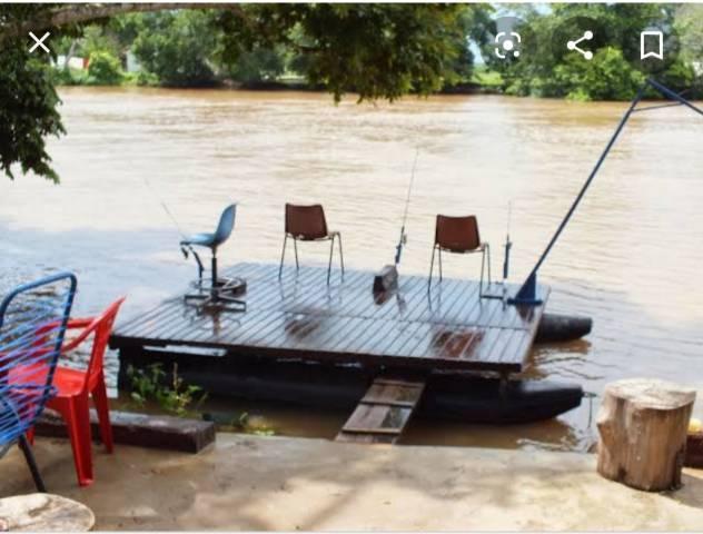 Aluga-se tabuado na beira do rio cuiaba a