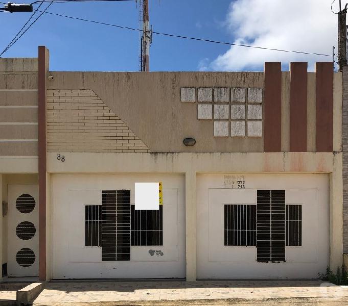 Casa Neópolis Próximo ao Supermercado Favorito