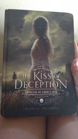 Livro The Kiss of Deception