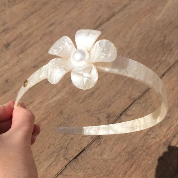 Tiara Madrepérola