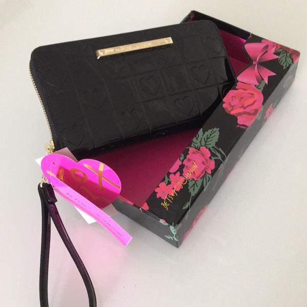 carteira betsey johnson