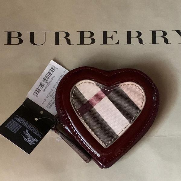 carteira burberry 100% original coração