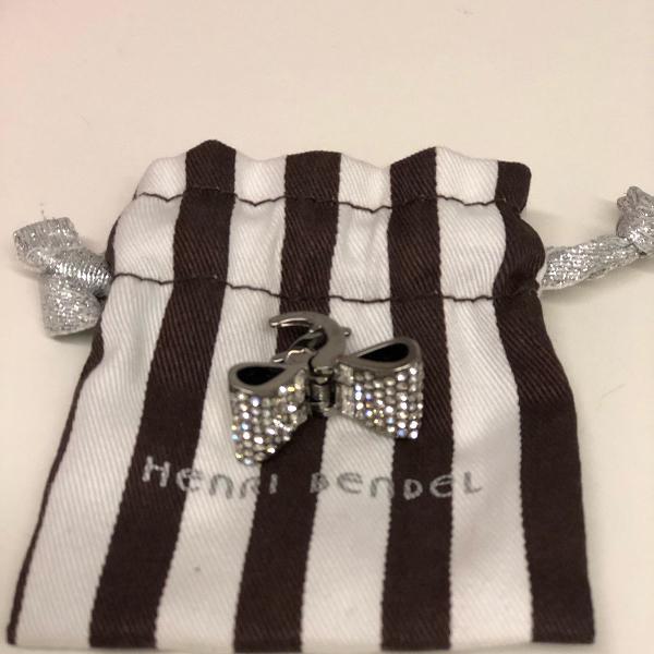 mini presilha em metal com strass henri bendel
