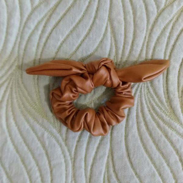 scrunchie de corino