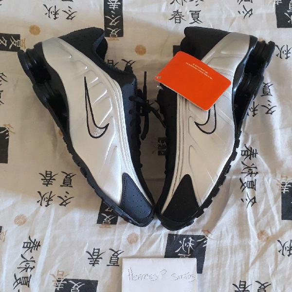 Nike shox R4 Novo