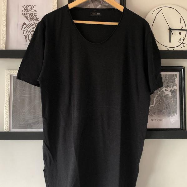 camiseta longa zara preta