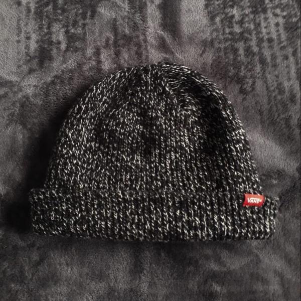 gorro vans