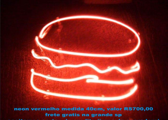 hamburger pq em neon