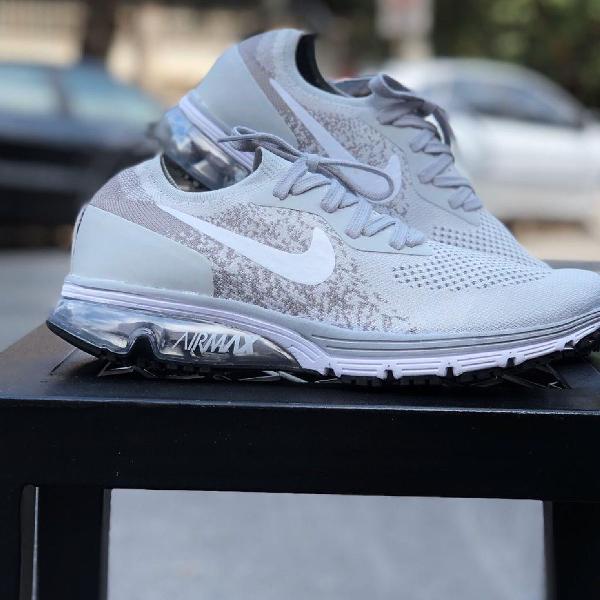 tênis air max sequent