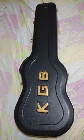 Case KGB para guitarra stratocaster em excelente estado e