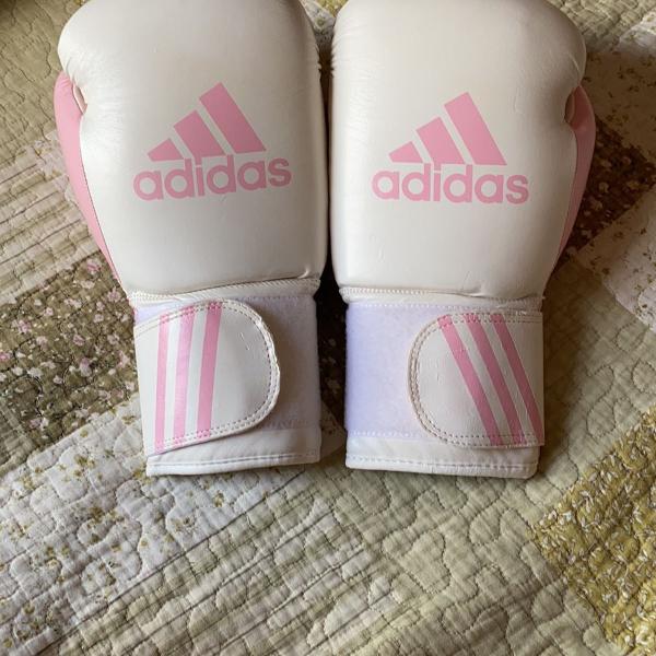 luva de boxe/muay thai adidas branca e rosa