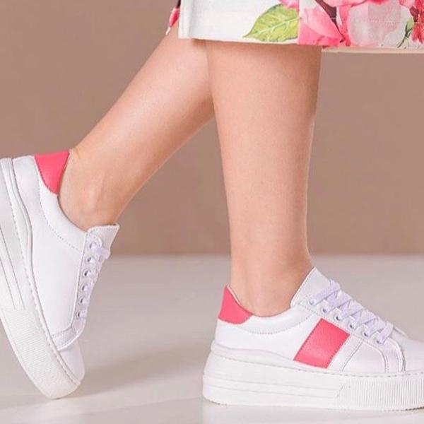 tênis sola alta, branco com detalhe pink, nunca usado