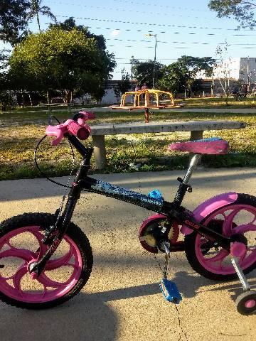 Bicicleta Caloi Monster high