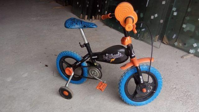 Bicicleta Hot Wheels infantil