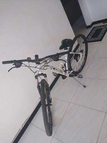 Bicicleta de alumínio aro 29