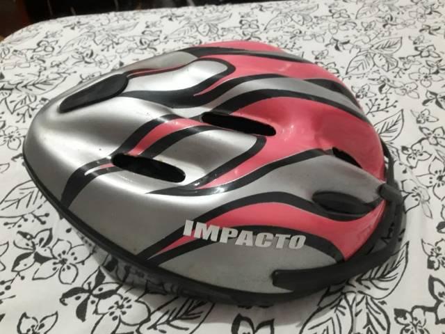 Capacete semi nova