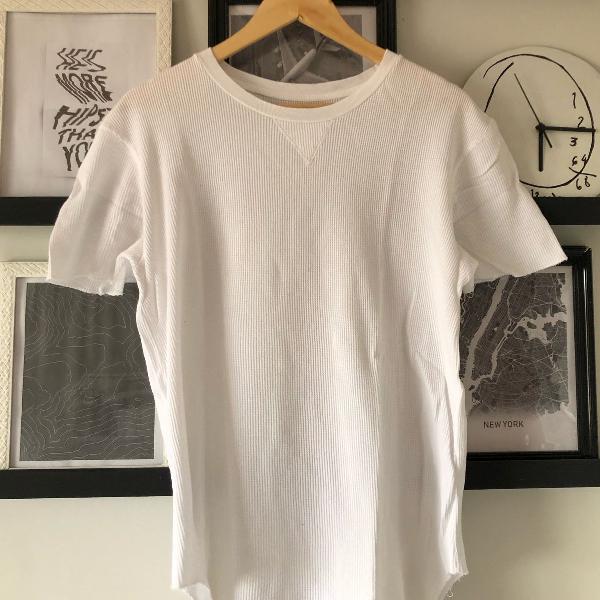 camiseta longa zara branca